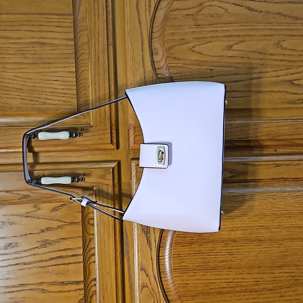 PIink Hand Bag - Picture 2 of 4
